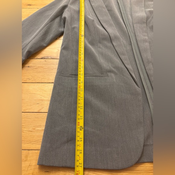 Express Blazer - Picture 3 of 3